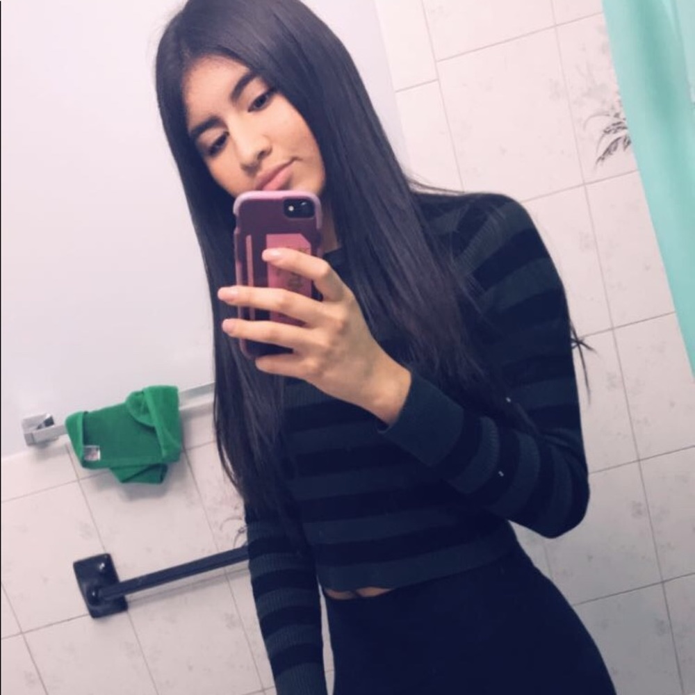Meet your Posher, Estefania
